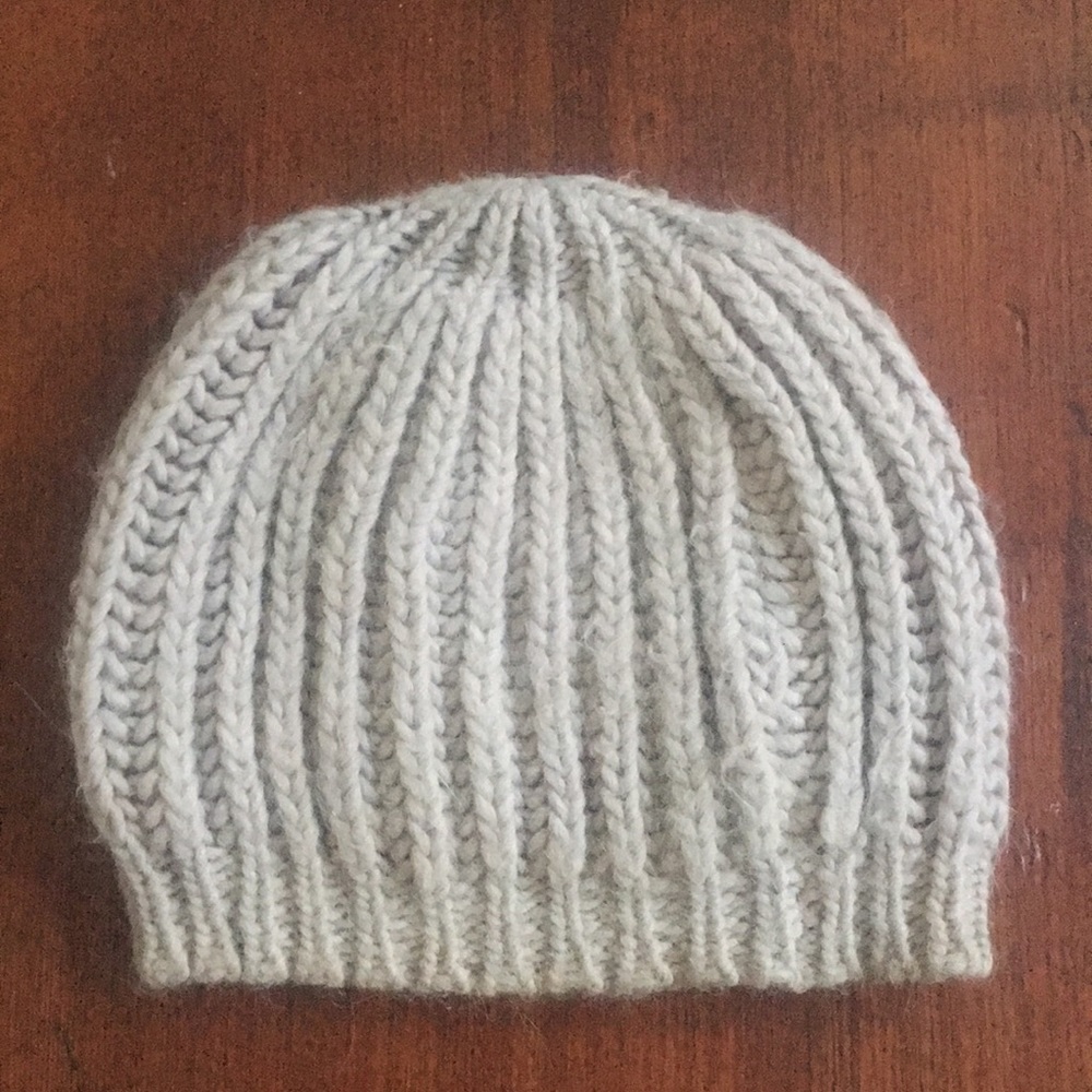 Cableknit beanie